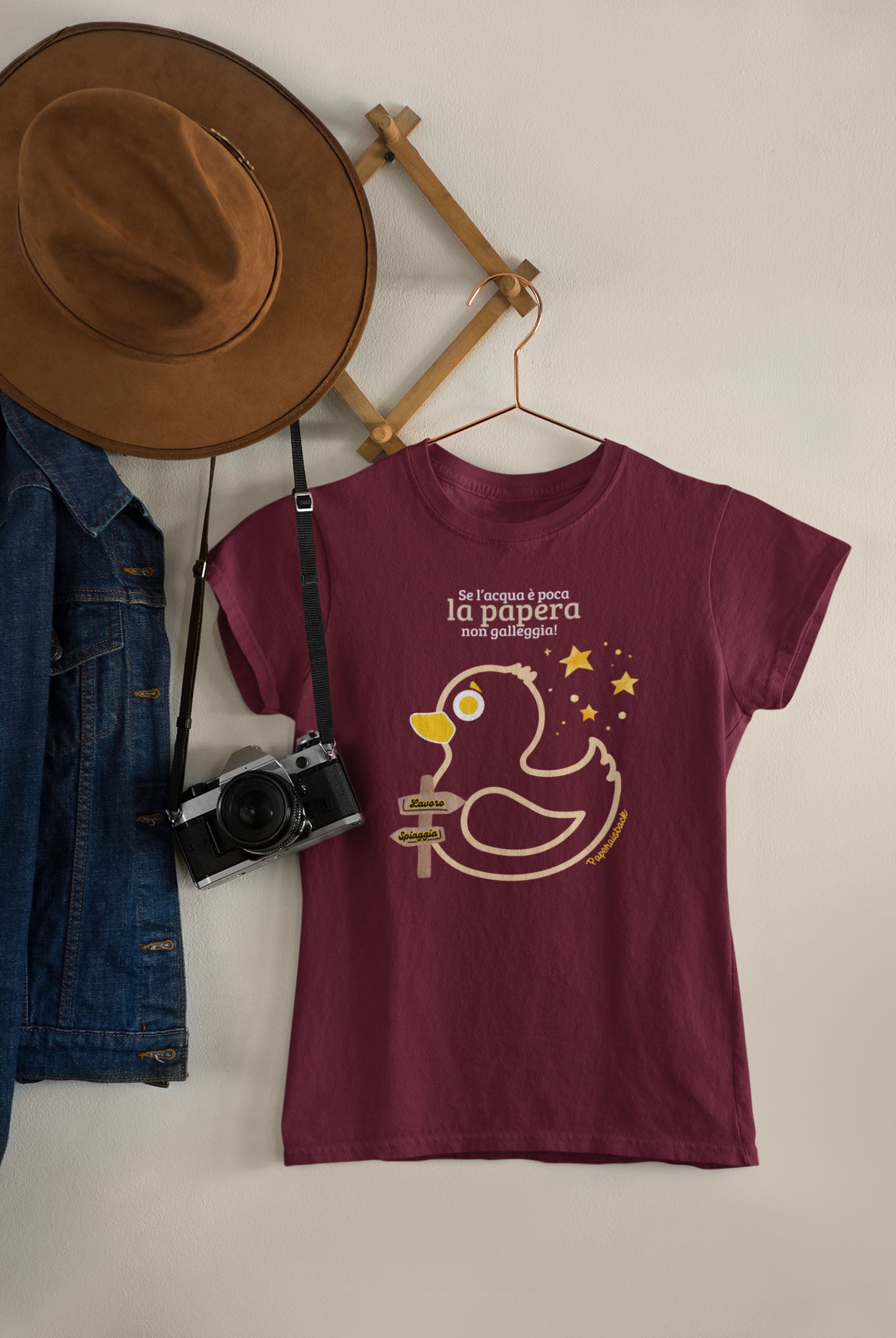 T-shirt “Papera non galleggia” Stelle | Paperaisback Woman